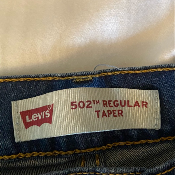 Levi’s 502 Regular Taper Dark Wash Jeans - Picture 7 of 9